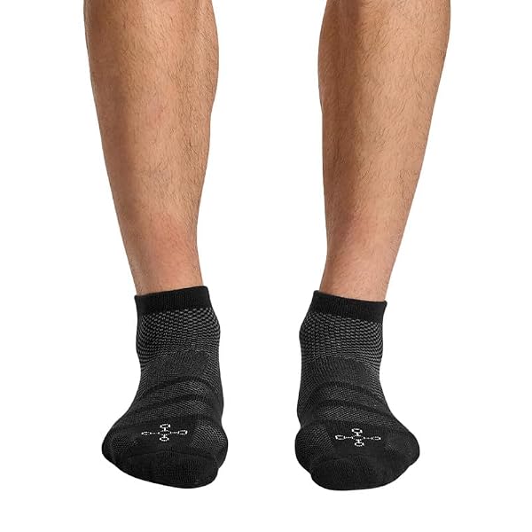 Tommie Copper Men's Easy-On Ankle Compression Socks
